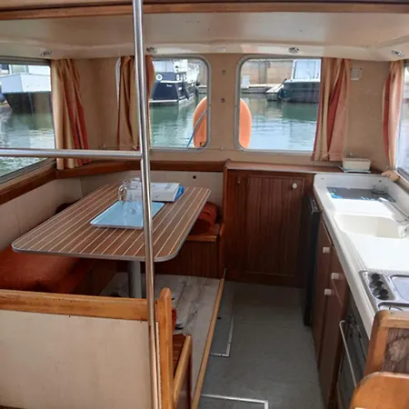 Penichette Vintage Sur L'eau - 6 Pers. - Api-1-46-40 Ботель *