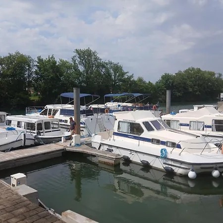 Penichette Vintage Sur L'eau - 6 Pers. Botel Cognac